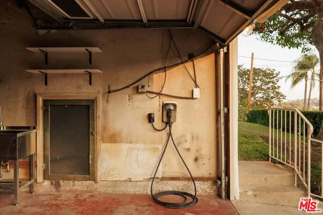 $1,049,000 | 3887 Aguilar Street, Los Angeles, CA 90065