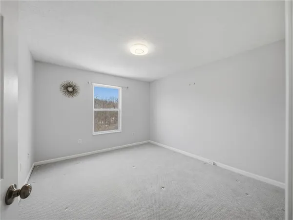 $275,000 | 3204 Canterbury Drive, Imperial, PA 15126