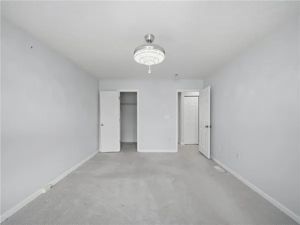 $275,000 | 3204 Canterbury Drive, Imperial, PA 15126