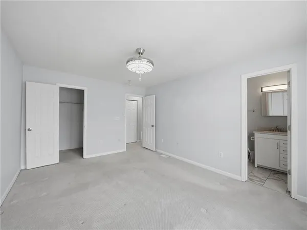 $275,000 | 3204 Canterbury Drive, Imperial, PA 15126