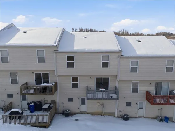 $275,000 | 3204 Canterbury Drive, Imperial, PA 15126