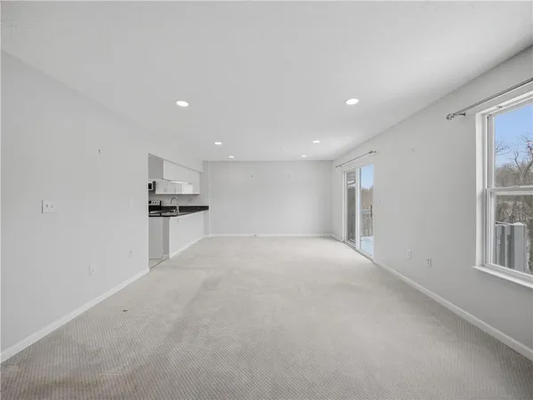 $275,000 | 3204 Canterbury Drive, Imperial, PA 15126