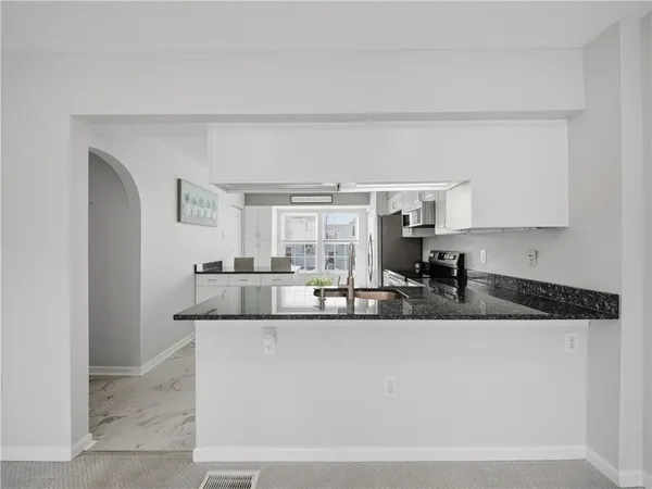 $275,000 | 3204 Canterbury Drive, Imperial, PA 15126