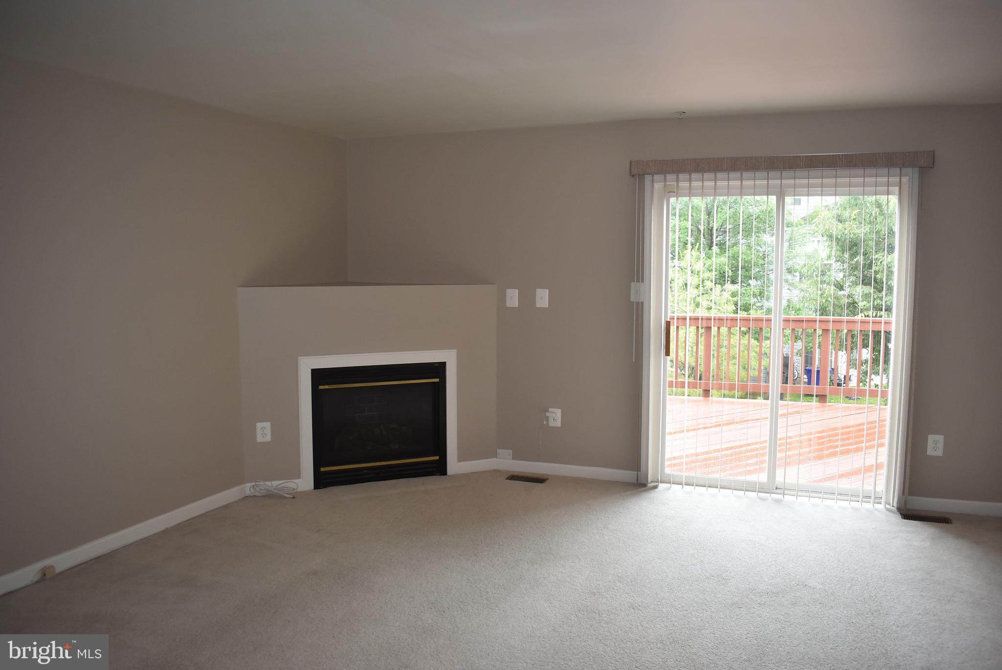 600 Open Meadow Road Frederick, MD 21703 - Photo 13 of 20 Great Room (Level 2) Slider to Deck and yard