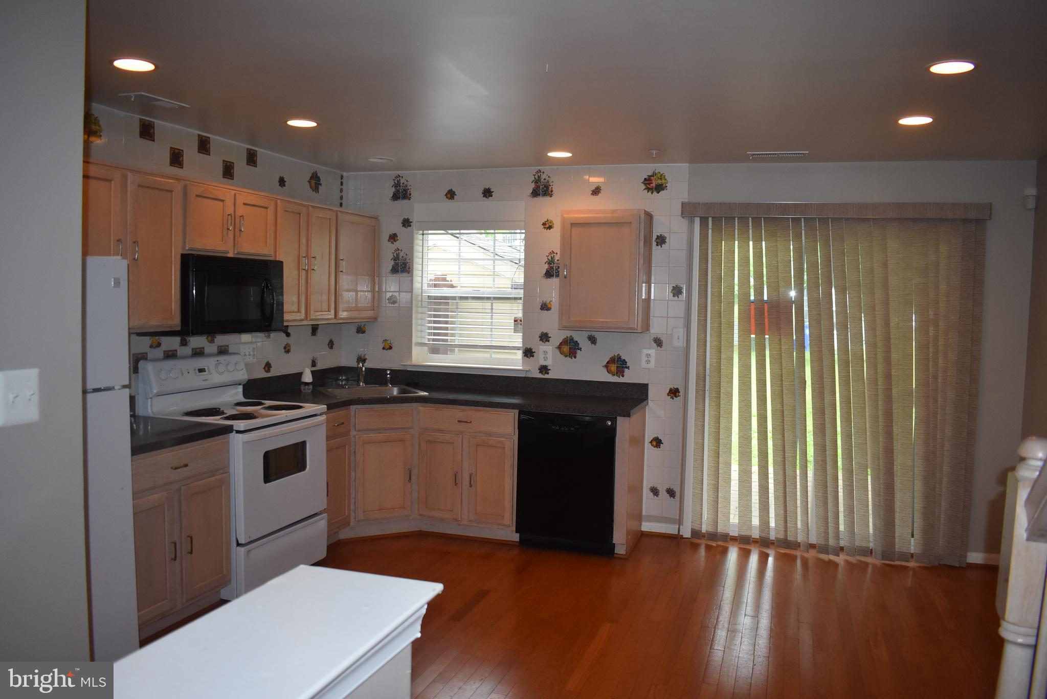 600 Open Meadow Road Frederick, MD 21703 - Photo 6 of 20 Main Level Kitchen