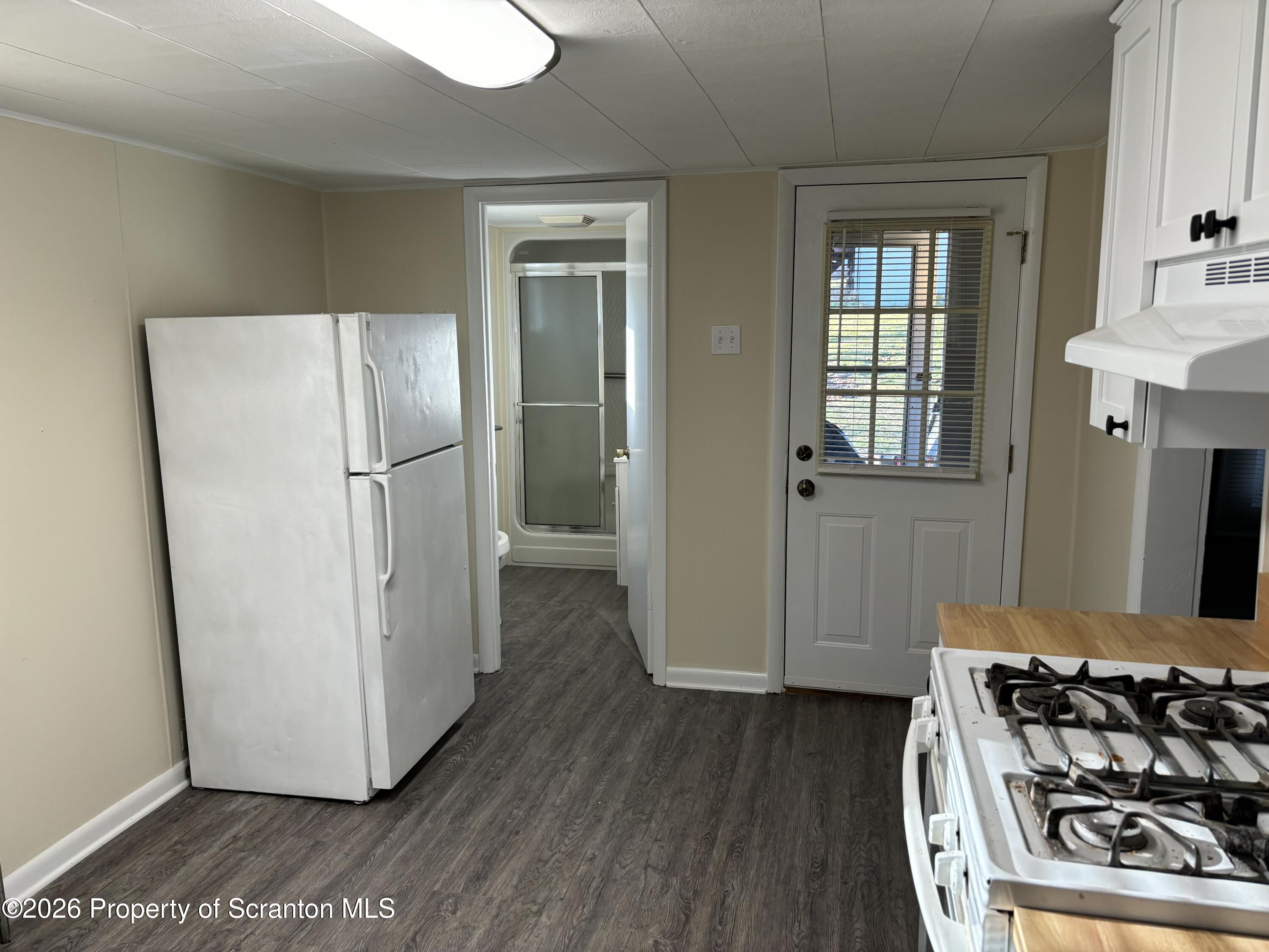 146 6th Street Blakely, PA 18447 - Photo 7 of 24 Kitchen opposite
