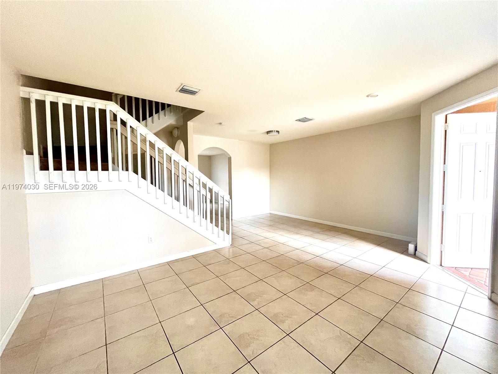 9271 West 33rd Lane Hialeah, FL 33018 - Photo 5 of 22