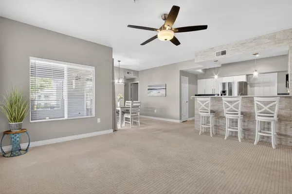 $2,150 | 7401 West Arrowhead Clubhouse Drive, Unit 2045, Glendale, AZ 85308