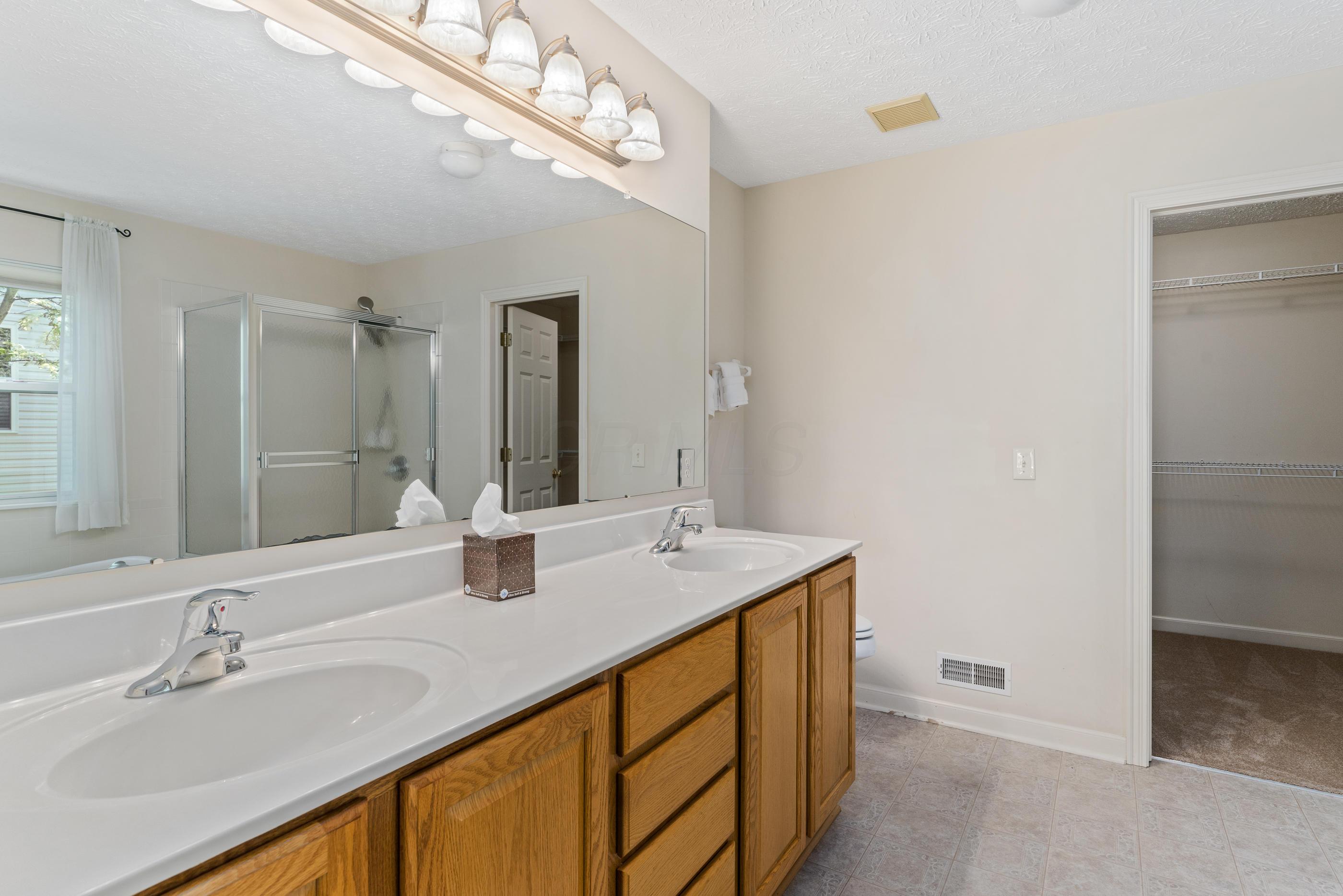 2433 Roe Drive Lewis Center, OH 43035 - Photo 21 of 47 Gallery Image 21