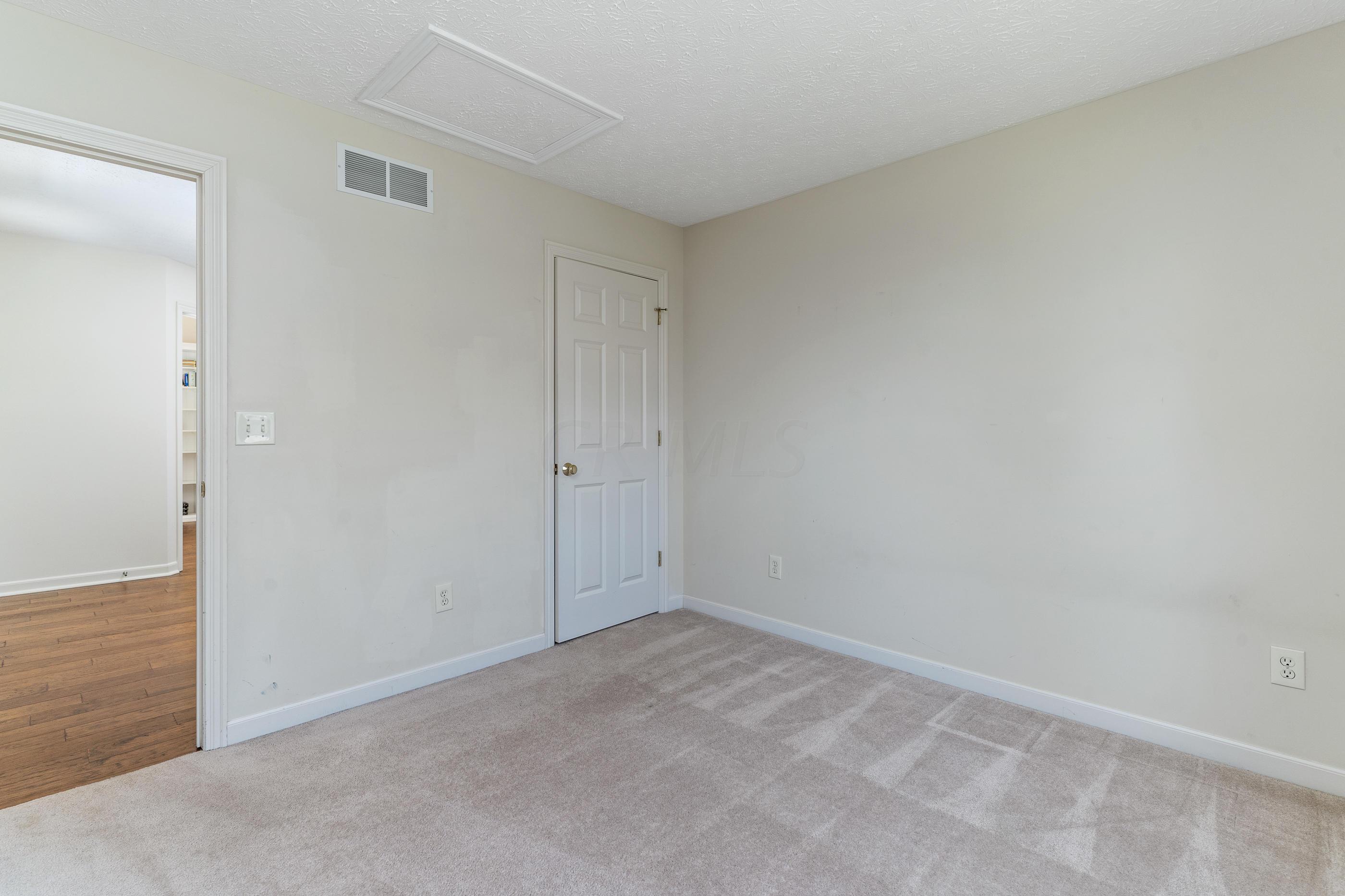 2433 Roe Drive Lewis Center, OH 43035 - Photo 26 of 47 Gallery Image 26