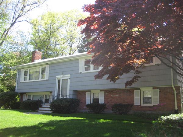 186 Alder Road Westwood, MA 02090 - Photo 1 of 13 Gallery Image 1