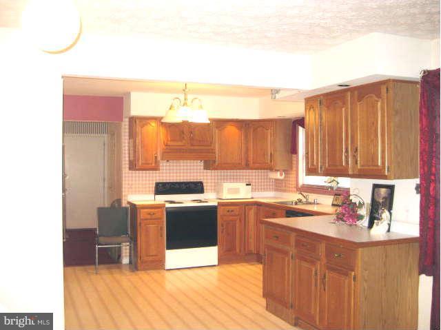 8178 Quarterfield Road Severn, MD 21144 - Photo 8 of 19 Interior (General)