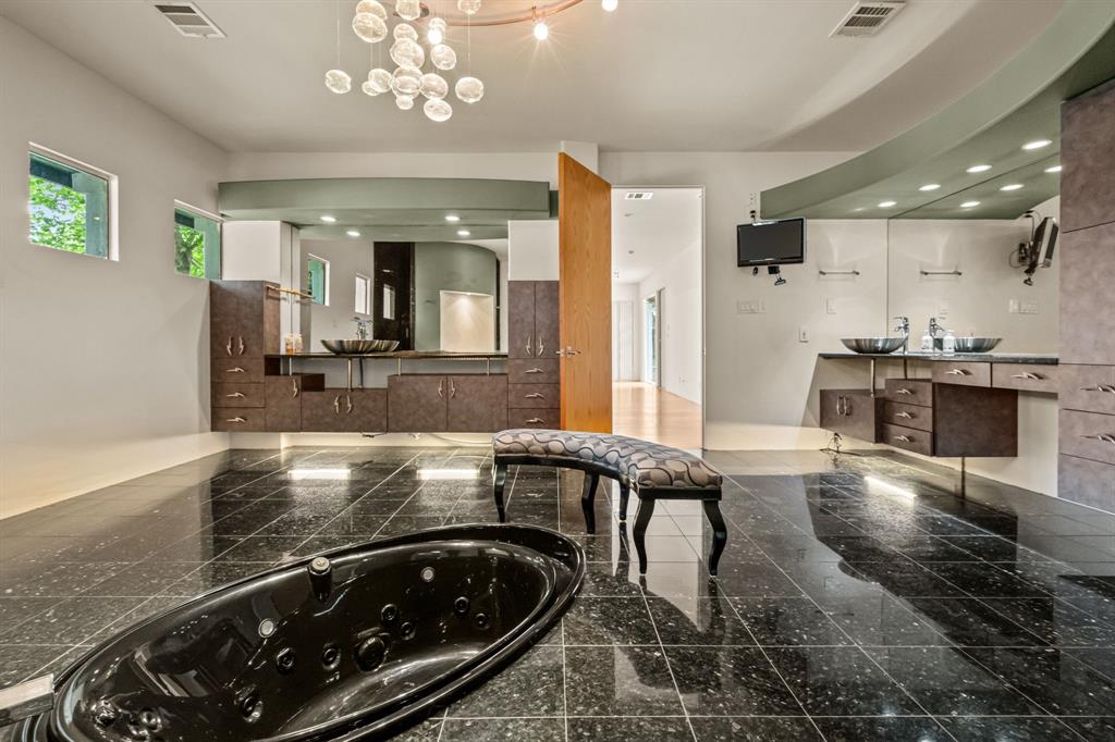 4301 Briarhaven Road Fort Worth, TX 76109 - Photo 29 of 40