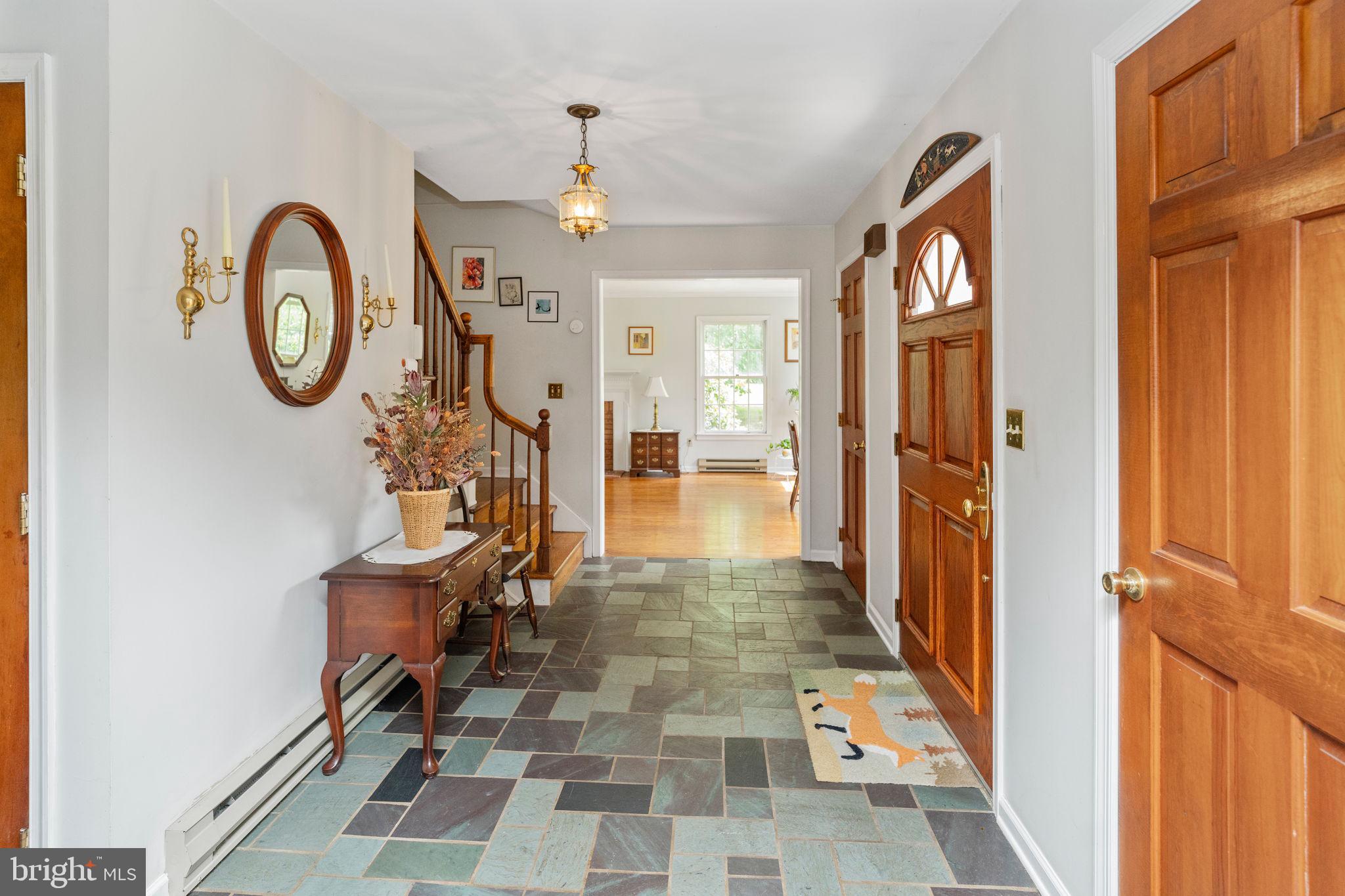 2435 Fox Run Way Riegelsville, PA 18077 - Photo 5 of 21 Foyer