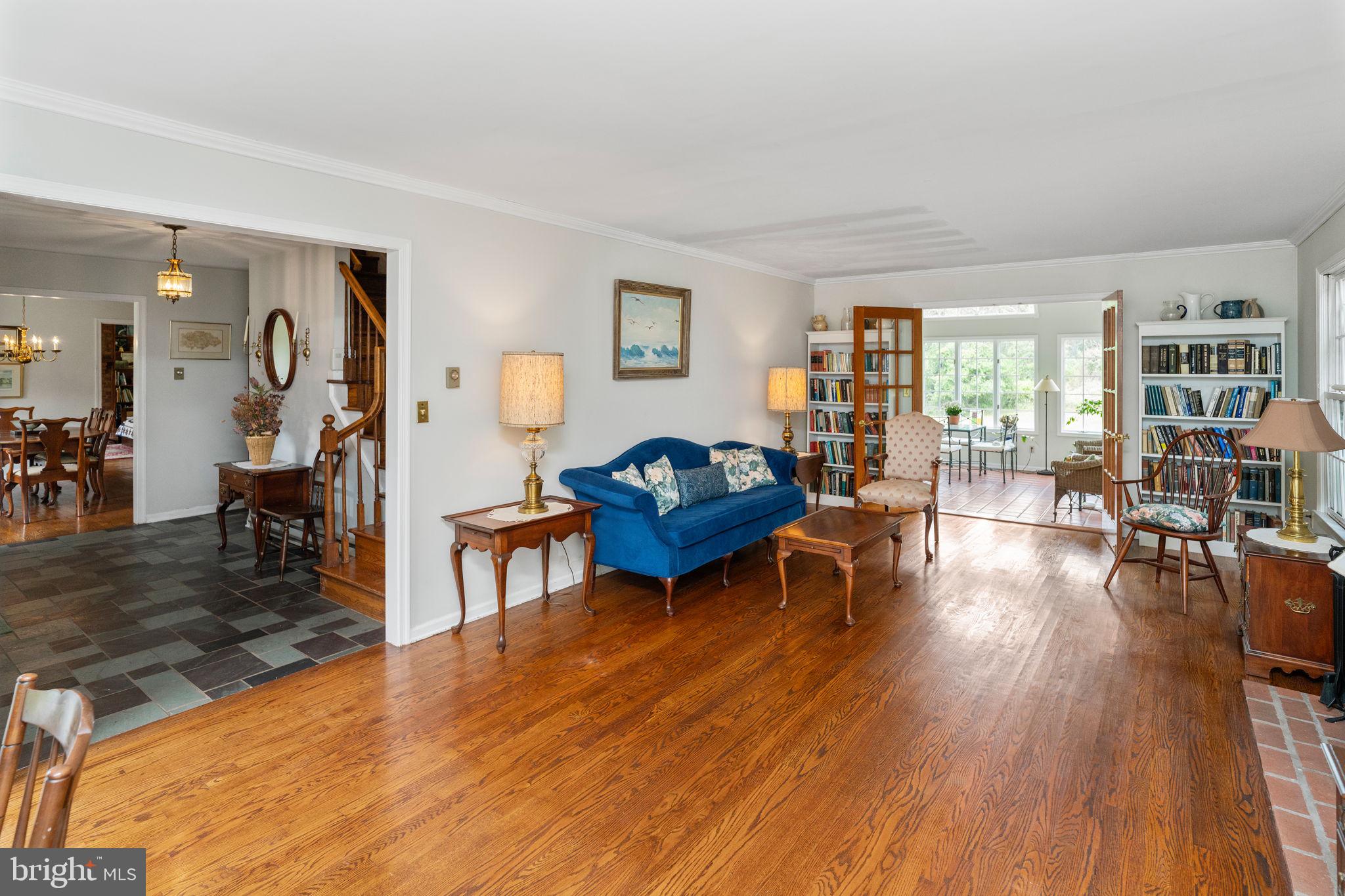 2435 Fox Run Way Riegelsville, PA 18077 - Photo 7 of 21 Living Room