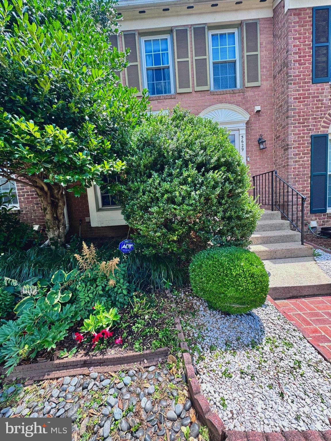 5629 Ridge View Drive Alexandria, VA 22310 - Photo 3 of 40