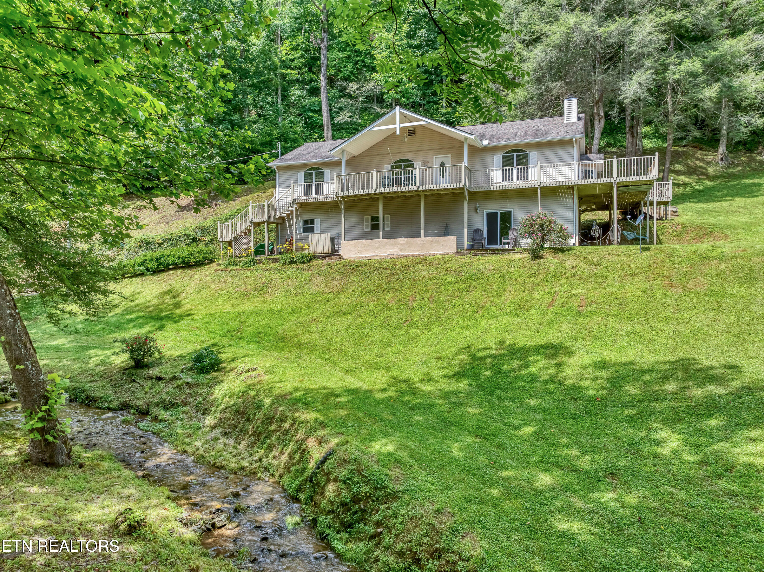 584 Bethel Church Road Townsend, TN 37882 - Photo 1 of 47 Front Exterior