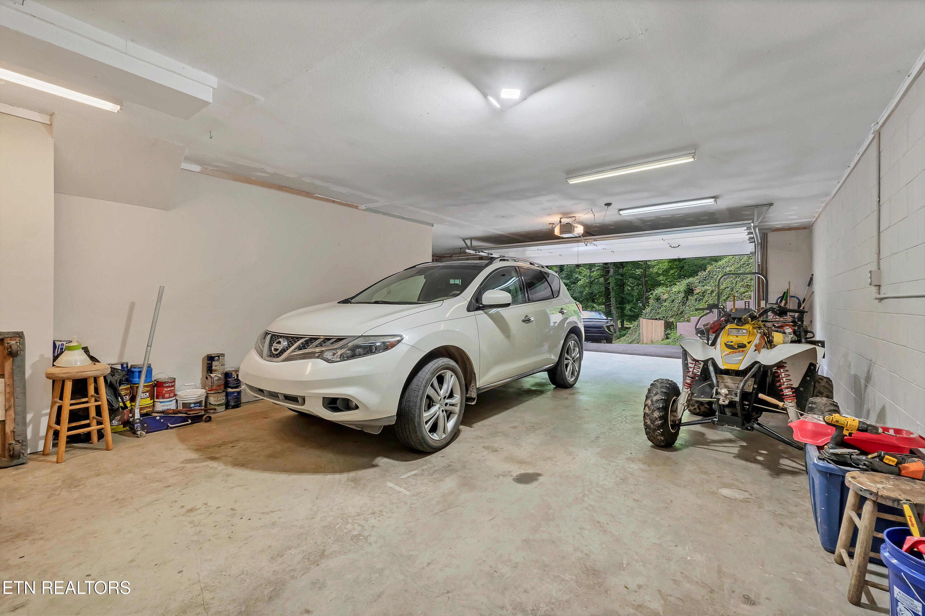 584 Bethel Church Road Townsend, TN 37882 - Photo 34 of 47 Garage