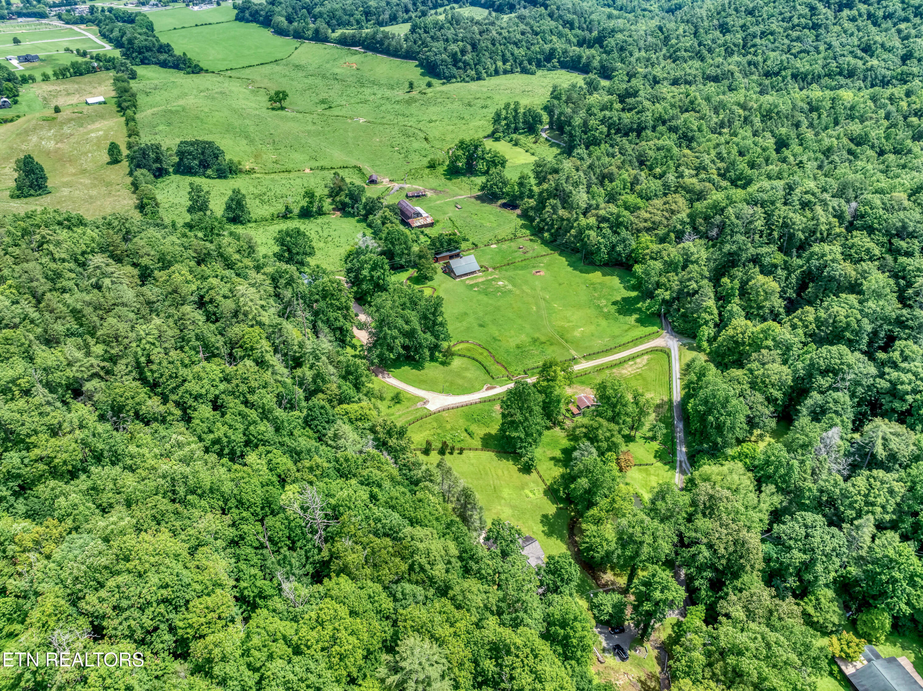 584 Bethel Church Road Townsend, TN 37882 - Photo 39 of 47 Drone View