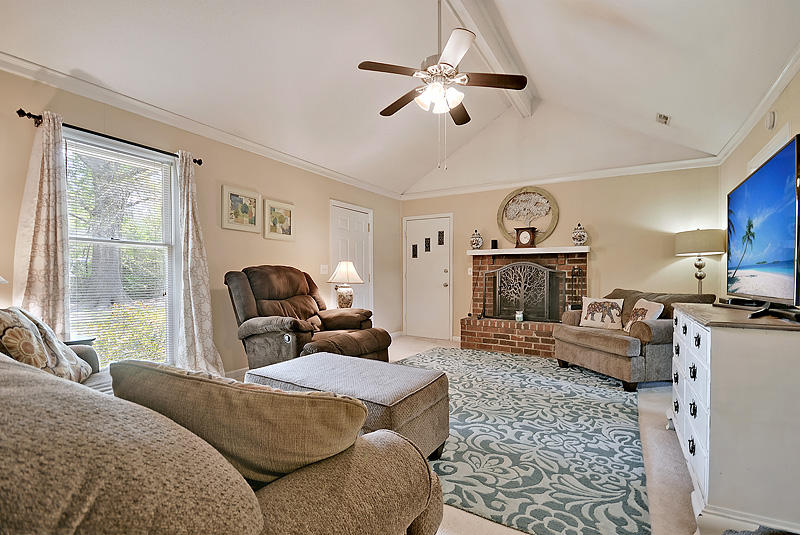 68 Princeton Road Goose Creek, SC 29445 - Photo 5 of 23 DSC_0289_DSC_0291-copy
