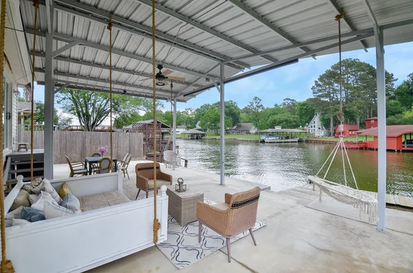 $489,000 | 14186 Shadow Bay Drive, Willis, TX 77318