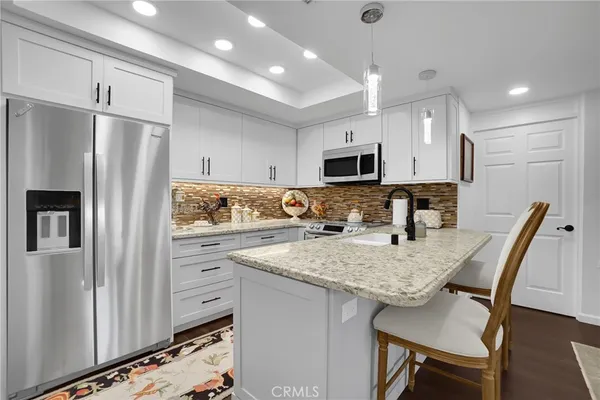 $550,000 | 1371 Oakmont Road, Unit 150K, Seal Beach, CA 90740