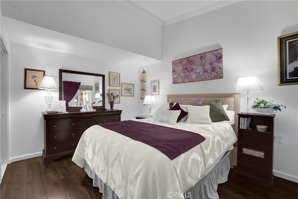 1371 Oakmont Road, Unit 150K Seal Beach, CA 90740 - Photo 7 of 12 Master bedroom