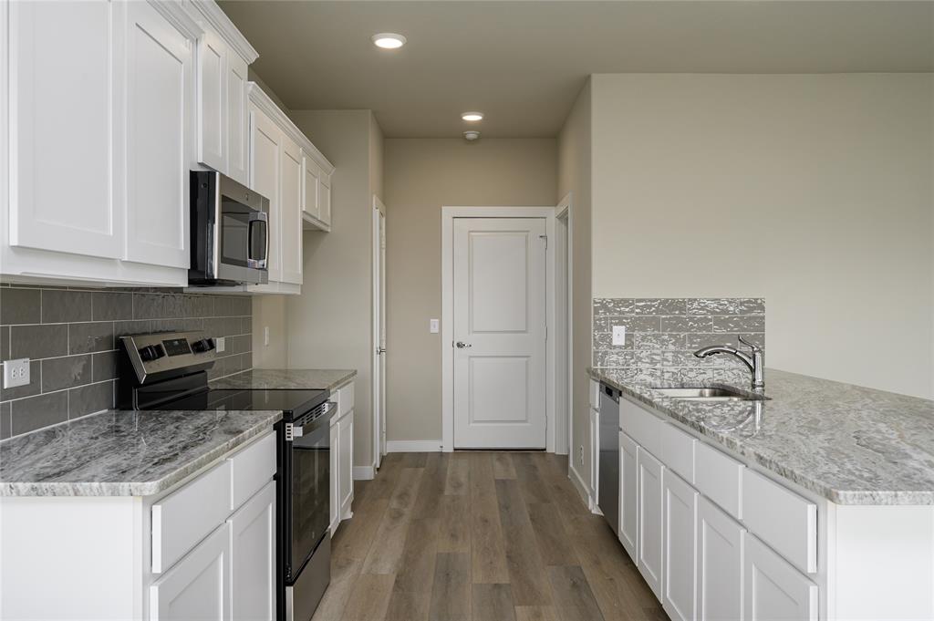 205 Woodhollow Drive Blue Ridge, TX 75424 - Photo 8 of 23