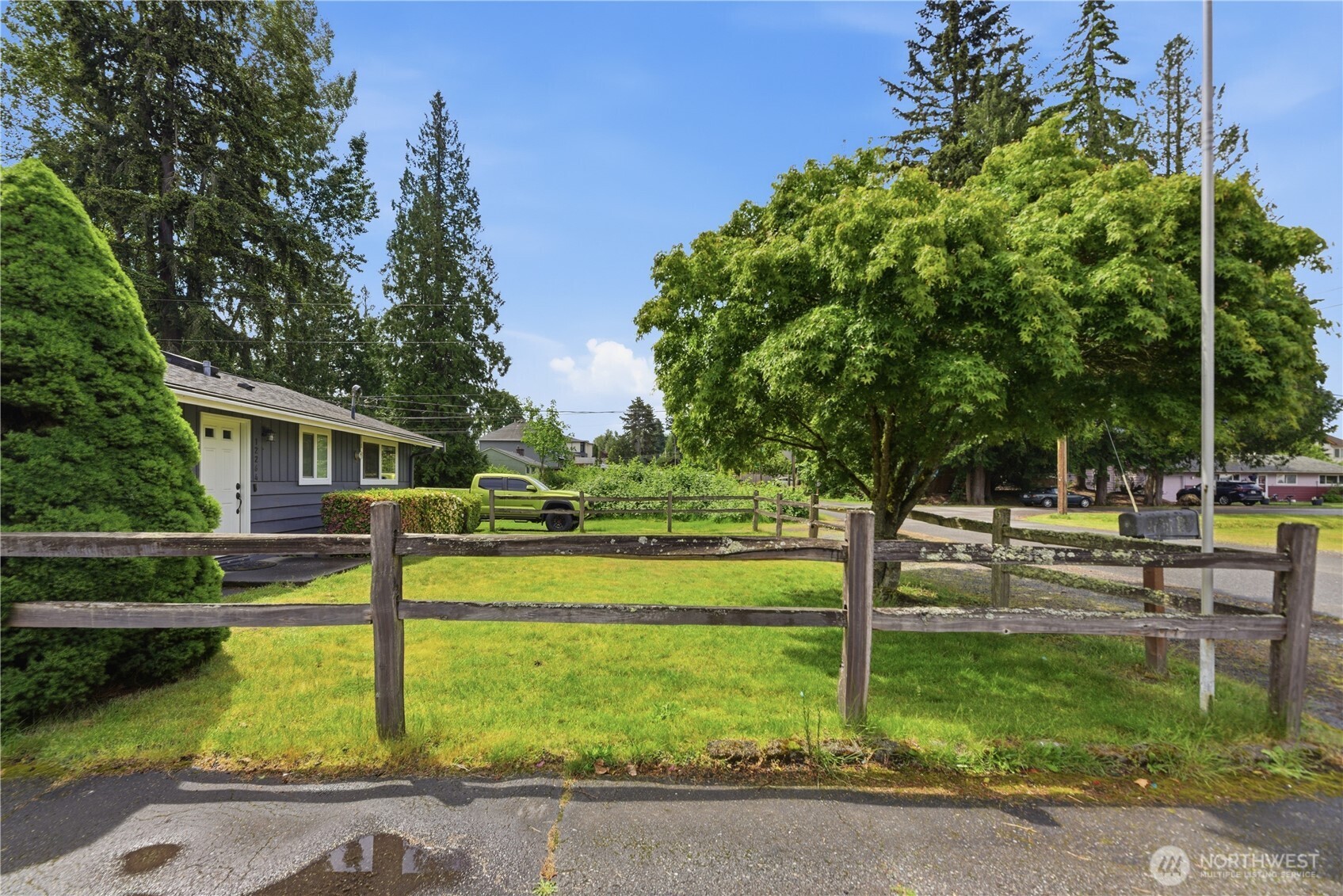 12264 156th Avenue Southeast Renton, WA 98059 - Photo 4 of 35