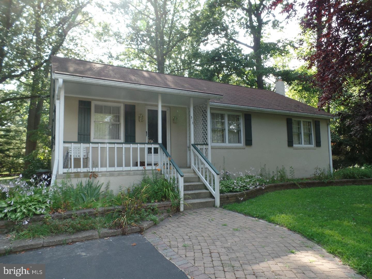 512 South Woodbury Road Pitman, NJ 08071 - Photo 1 of 16 Gallery Image 1