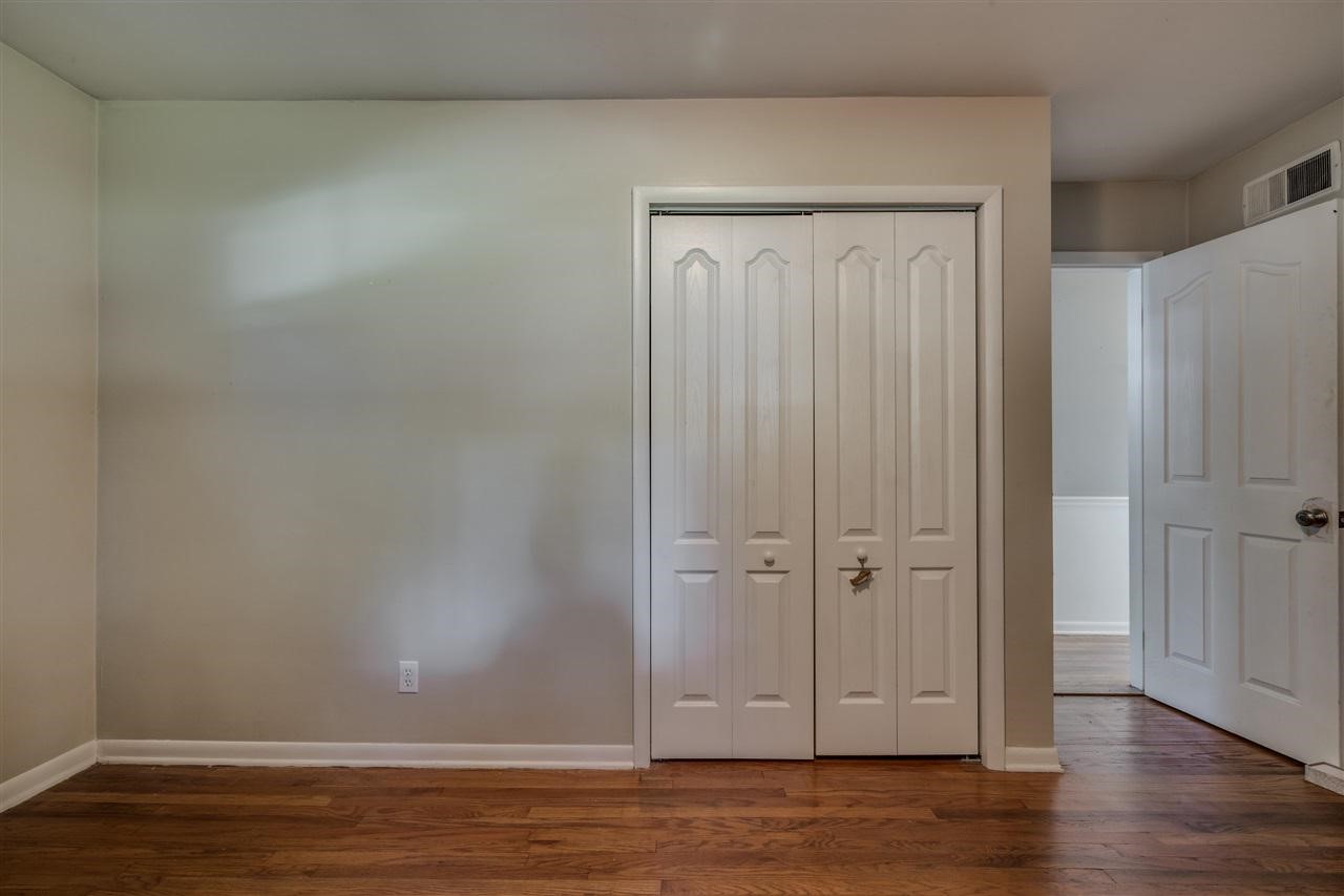 2174 West Reid Road Flint, MI 48507 - Photo 14 of 33 Gallery Image 14