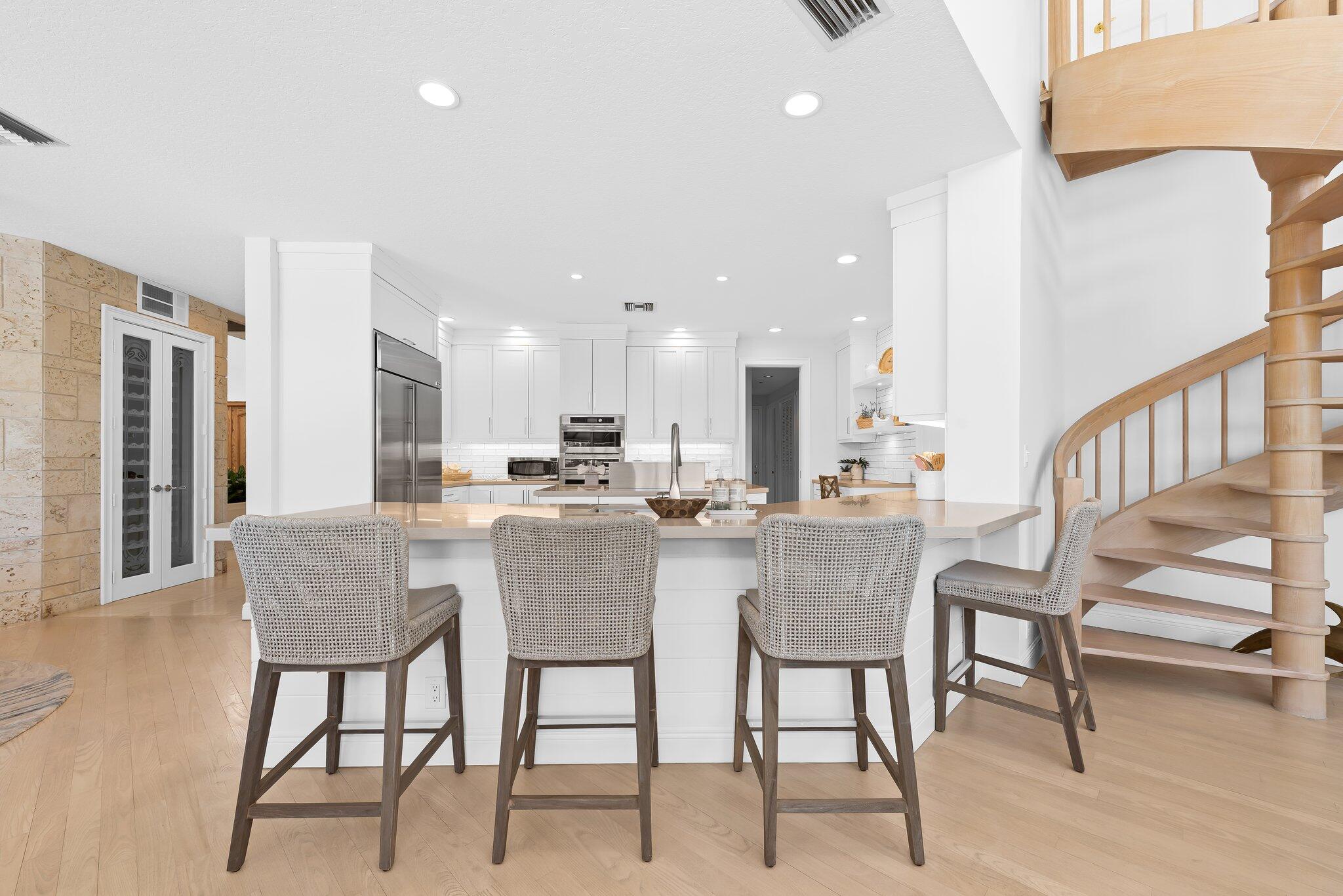 396 East Coconut Palm Road Boca Raton, FL 33432 - Photo 21 of 54 Bar Area