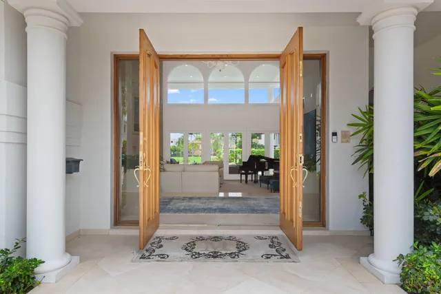 $40,000 | 396 East Coconut Palm Road, Boca Raton, FL 33432