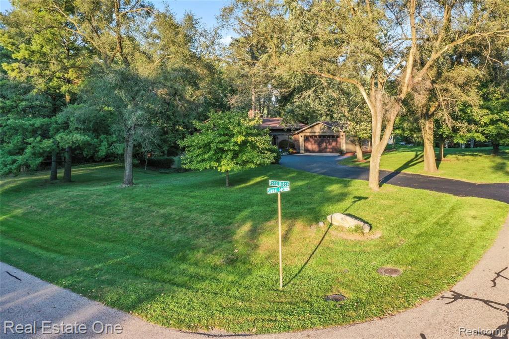 29630 Sugar Spring Road Farmington Hills, MI 48334 - Photo 54 of 55