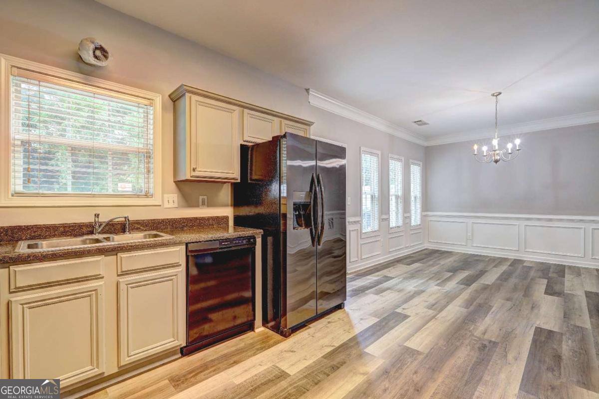 118 Meeting Pl Road Lawrenceville, GA 30044 - Photo 13 of 32