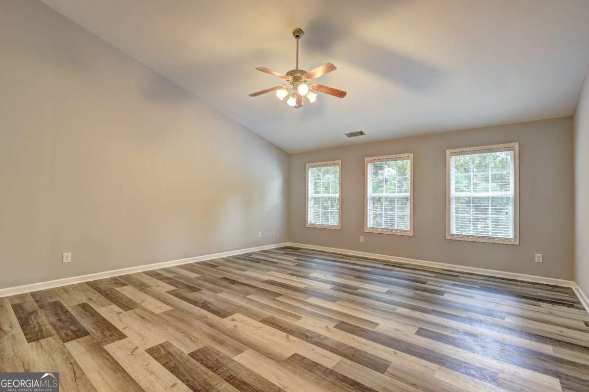 118 Meeting Pl Road Lawrenceville, GA 30044 - Photo 14 of 32