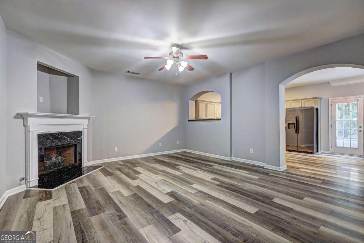 118 Meeting Pl Road Lawrenceville, GA 30044 - Photo 4 of 32