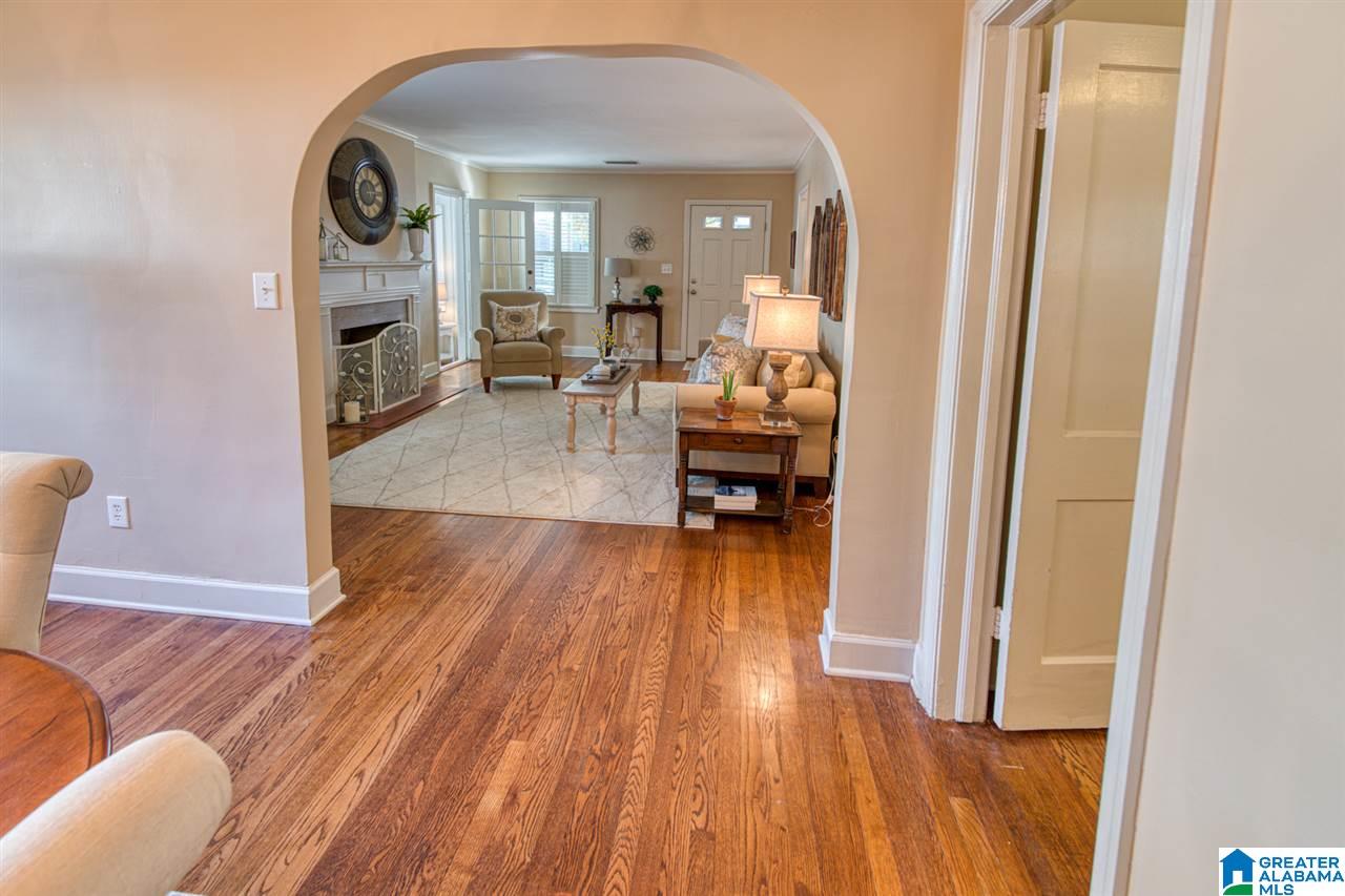 1218 Irving Road Birmingham, AL 35209 - Photo 5 of 31