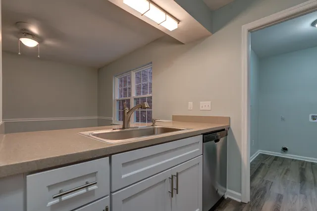 $2,295 | 1517 Nantahala Boulevard, Mount Pleasant, SC 29464