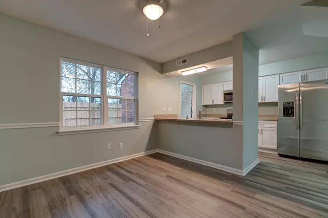 $2,295 | 1517 Nantahala Boulevard, Mount Pleasant, SC 29464