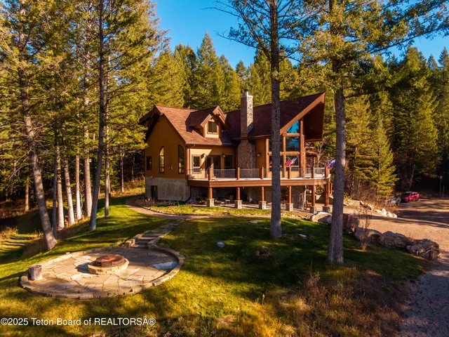 $3,495,000 | 1558 Trail Ridge Road, Alpine, WY 83128