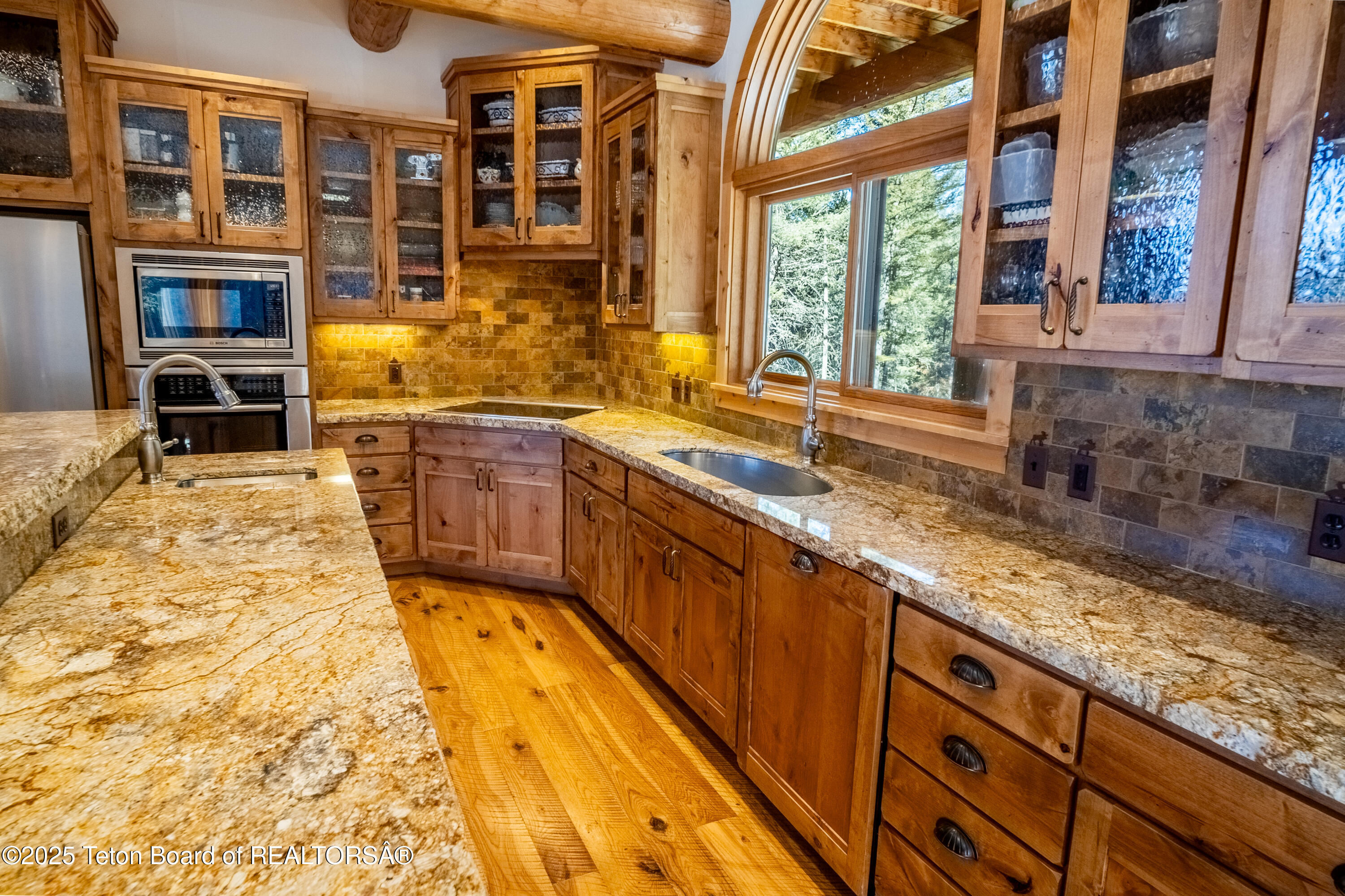 1558 Trail Ridge Road Alpine, WY 83128 - Photo 20 of 49 Kitchen