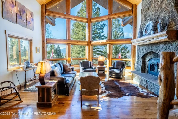 $2,995,000 | 1558 Trail Ridge Road, Alpine, WY 83128
