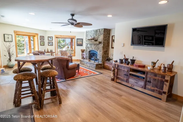 $3,495,000 | 1558 Trail Ridge Road, Alpine, WY 83128