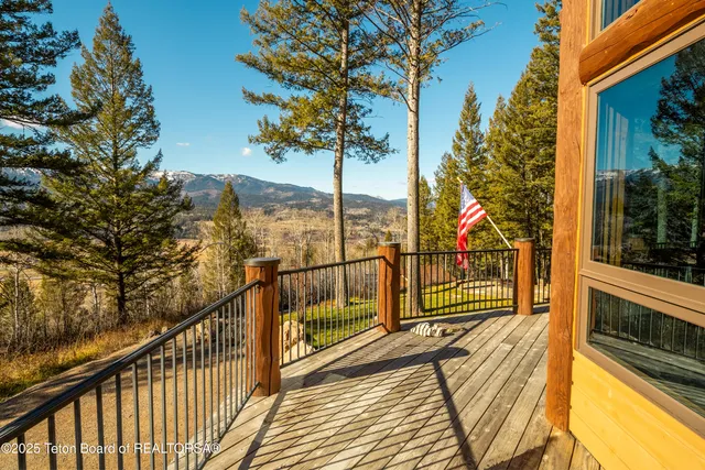$3,495,000 | 1558 Trail Ridge Road, Alpine, WY 83128