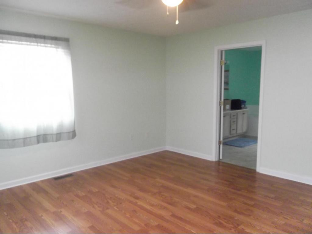 90 Fairview Road Afton, TN 37616 - Photo 7 of 22 Spacious Mater Bedroom