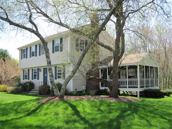 20 Green Valley Road Medway, MA 02053 - Photo 1 of 13 front view of a house with a yard