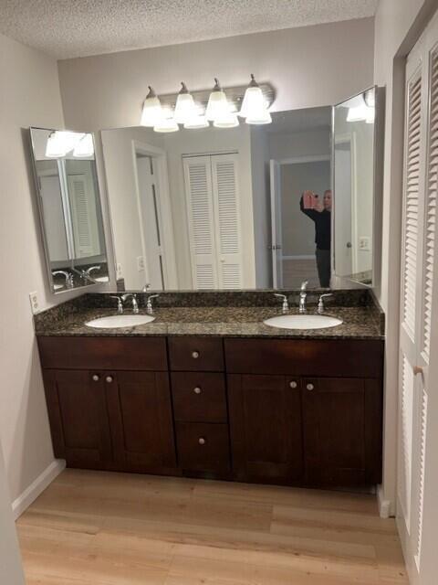 8436 Cypress Lane, Unit 7D Boca Raton, FL 33433 - Photo 20 of 30 MB Dual sink