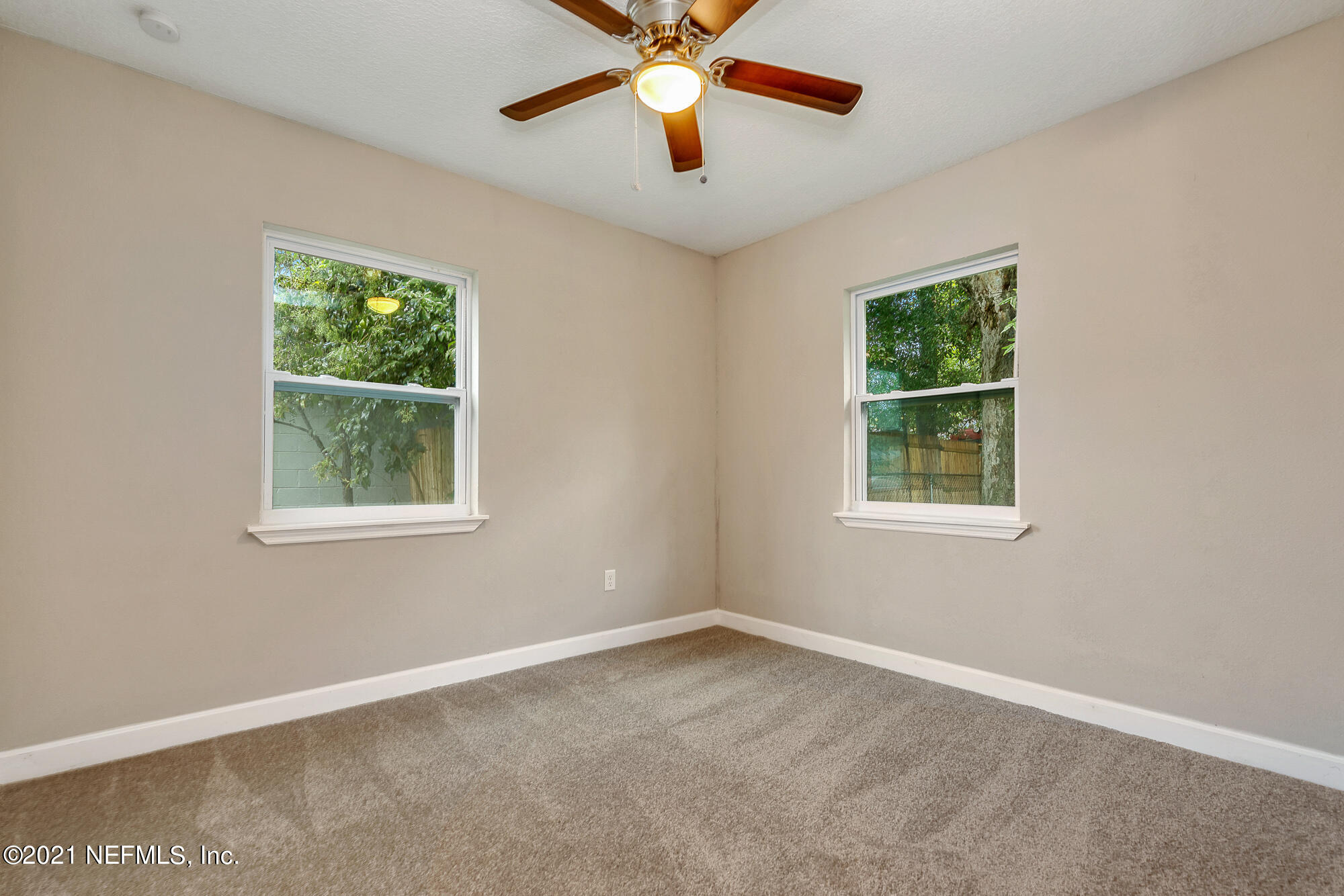 5231 Woodcrest Road Jacksonville, FL 32205 - Photo 11 of 15 Low Res MLS Size (14 of 18)
