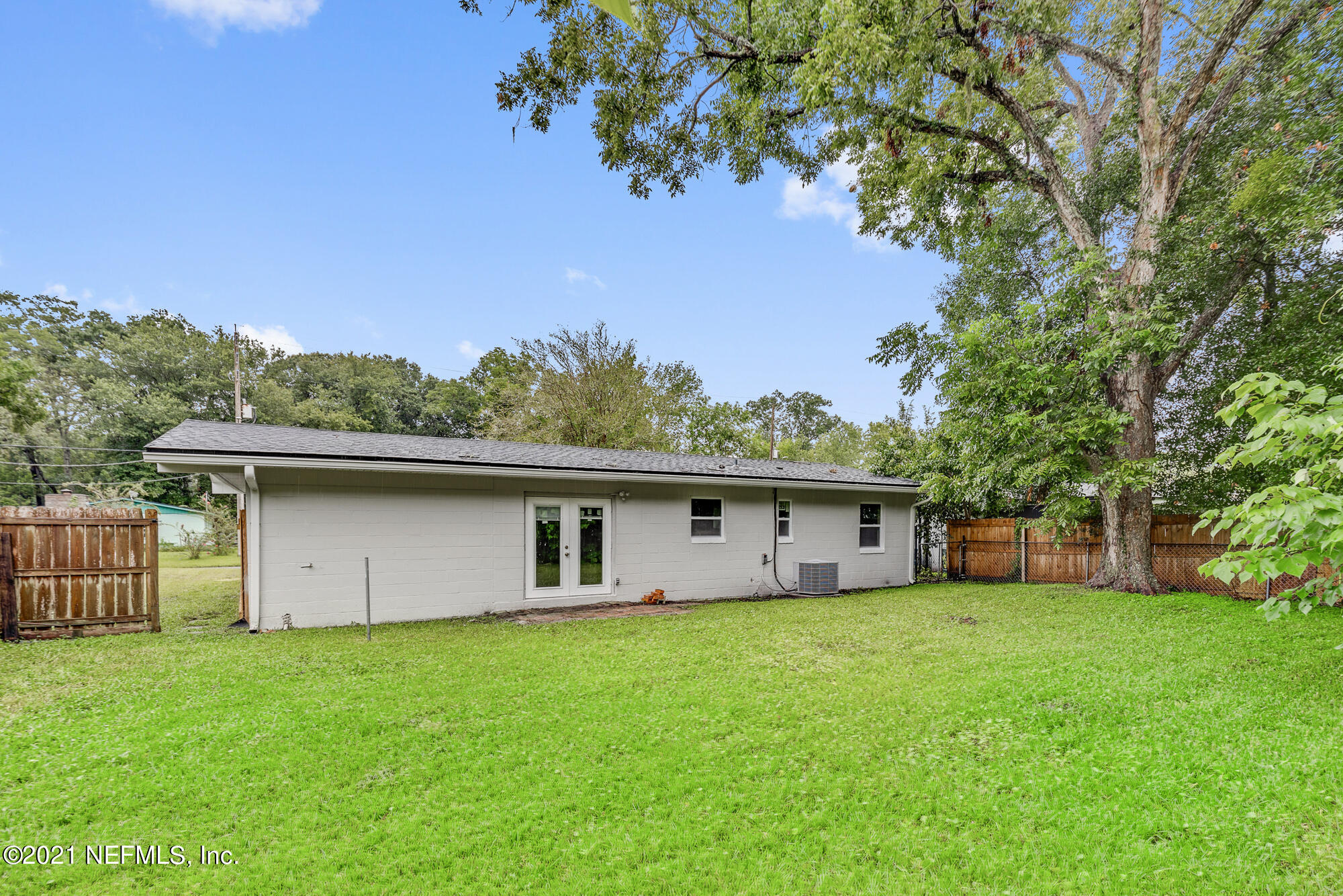 5231 Woodcrest Road Jacksonville, FL 32205 - Photo 14 of 15 Low Res MLS Size (17 of 18)